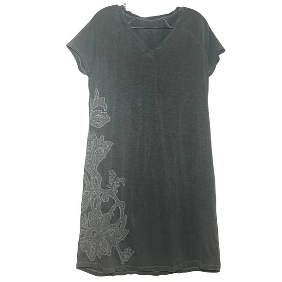 Life Is Good Dresses & Skirts - Life is Good Gray Embroidered Floral V-Neck T-Shirt Dress Medium comfy boho
